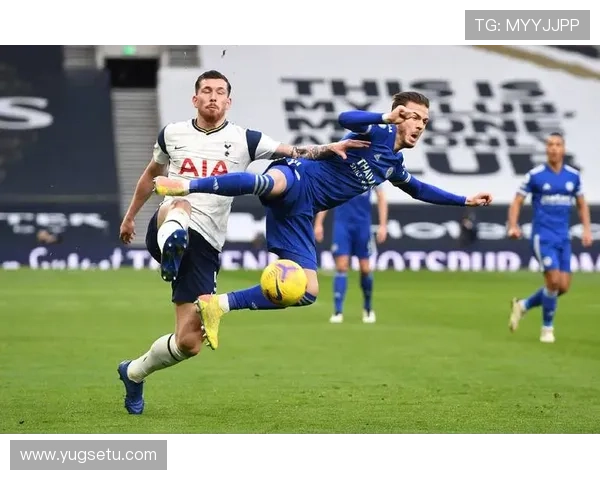 埃里克森关键进球助力球队逆袭,状态持续回暖值得关注 埃里克森关键进球助力球队逆袭,状态持续回暖值得关注